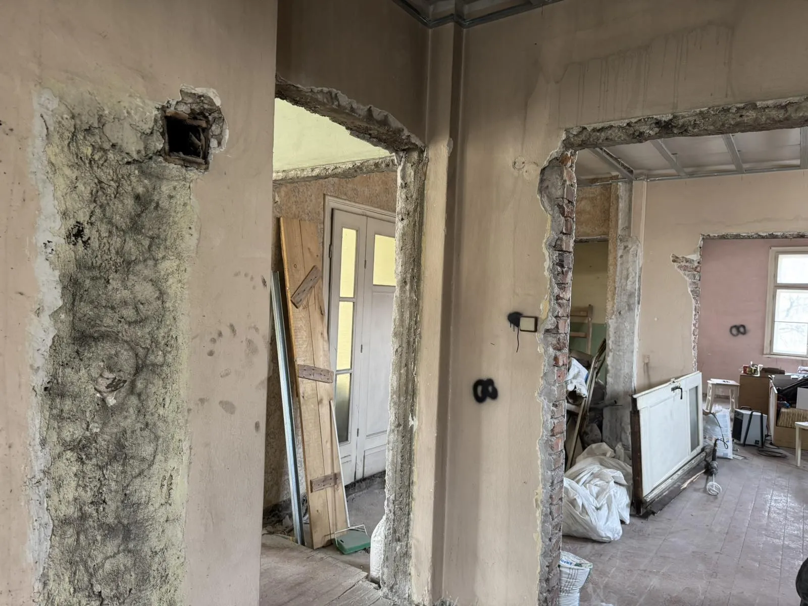 Ремонт апартамент - къртене, извозване, чистене