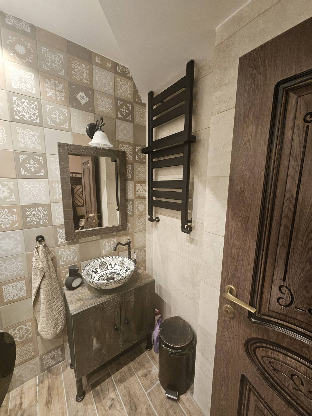 Бюджетна модерна баня