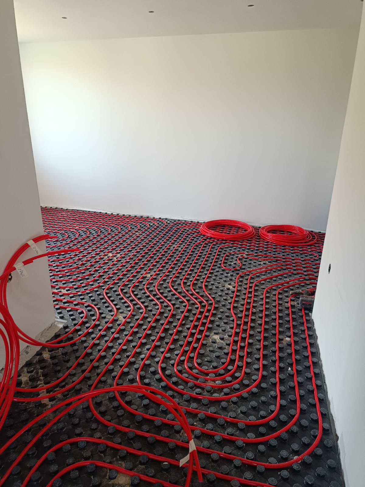 Монтаж на подово отопление и настилки